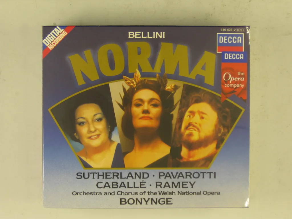 Copertina di Norma
