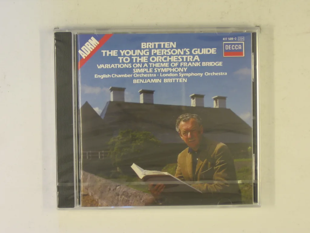 Copertina di The Young Personal Guide To The Orchestra. Variati