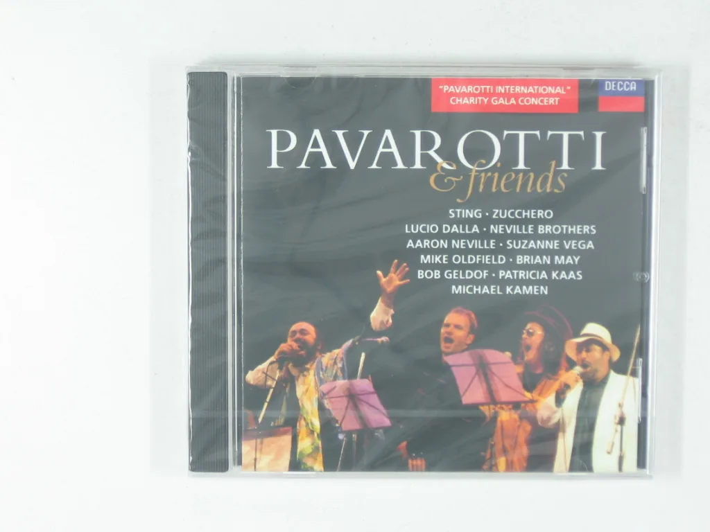 Copertina di Pavarotti & Friends
