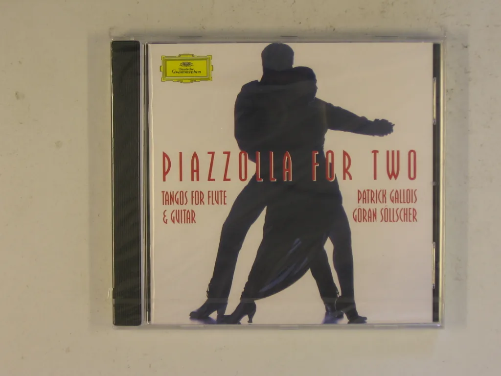 Copertina di Piazzolla For Two-Tangos For Flute & Guitar