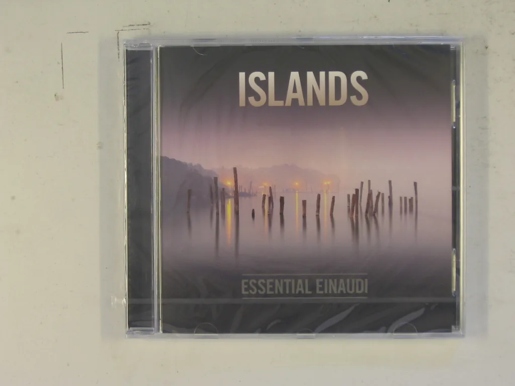 Copertina di Islands Essential Einaudi