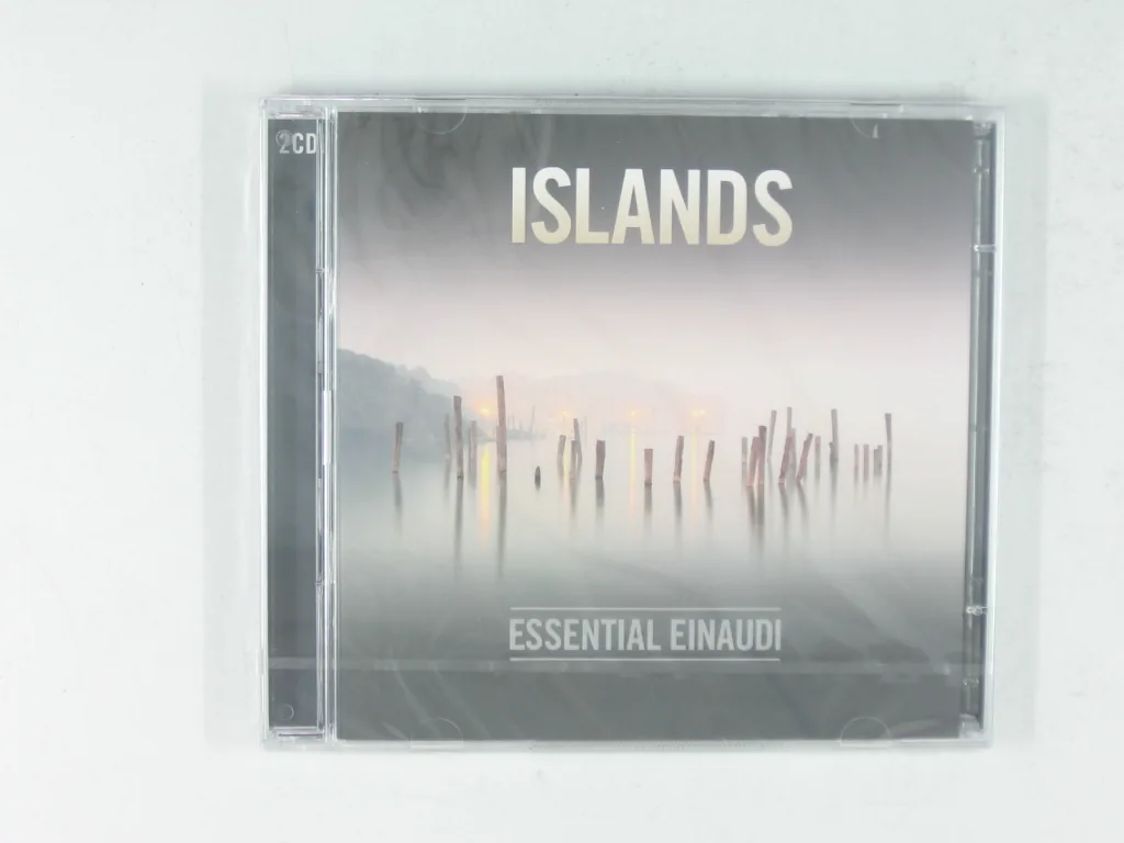 Copertina di Islands-Essential Einaudi