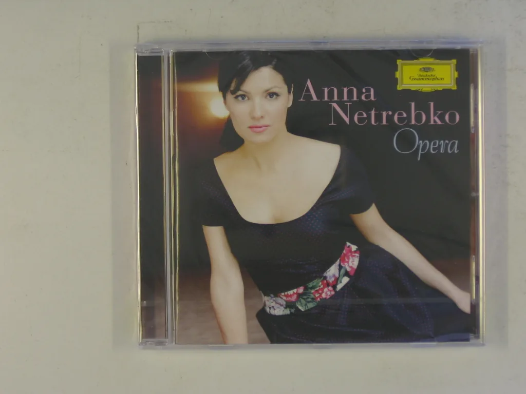 Copertina di Opera