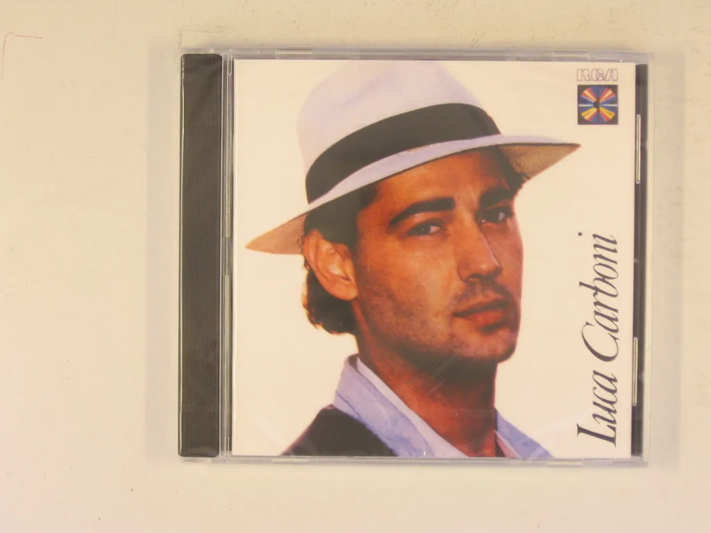 Copertina di Luca Carboni