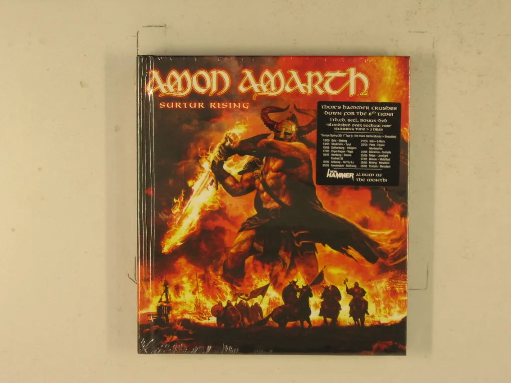 Copertina di Surtur Rising