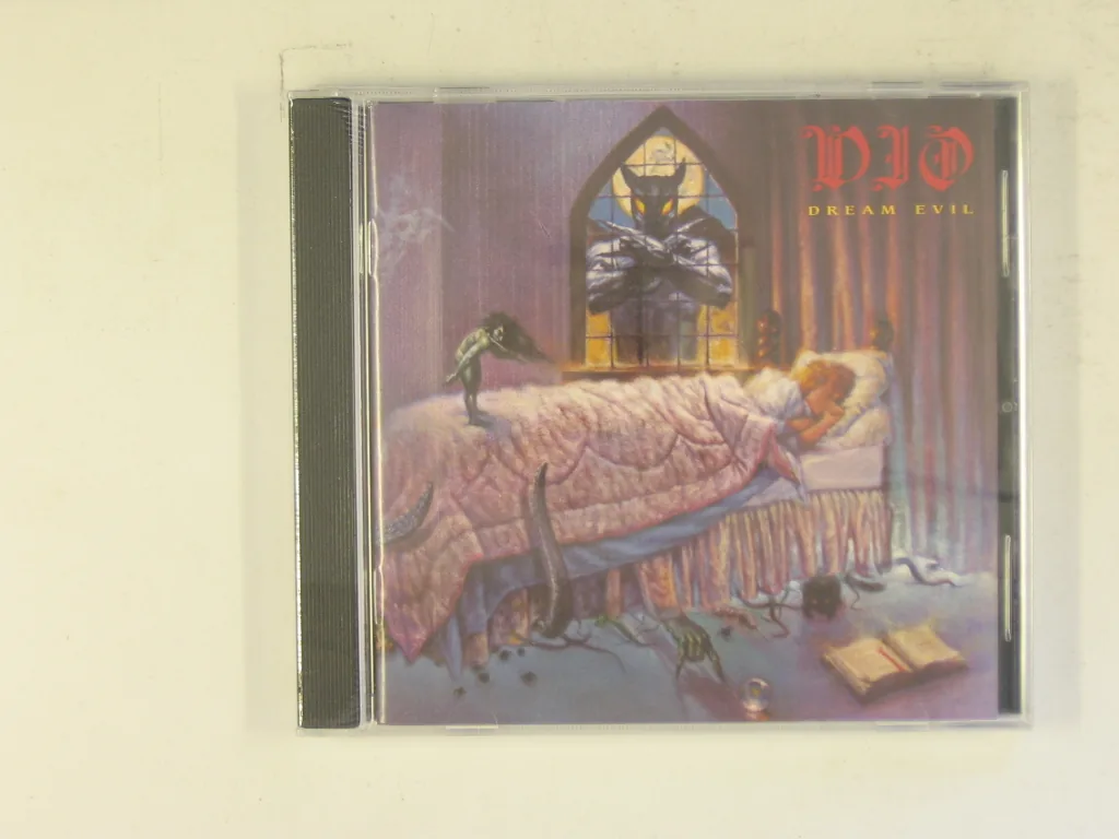 Copertina di Dream Evil