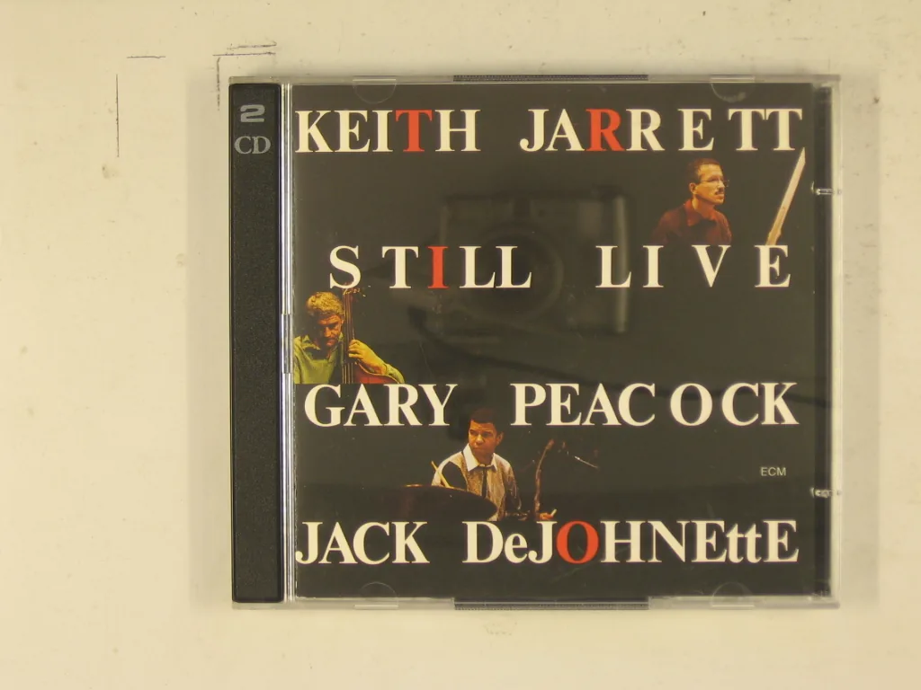 Copertina di Still Live