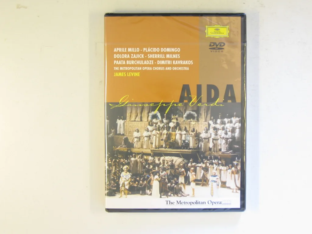 Copertina di Aida