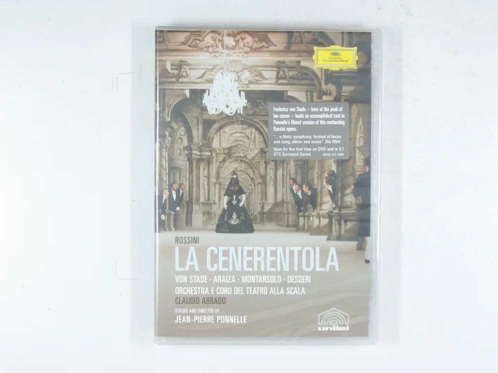 Copertina di La Cenerentola