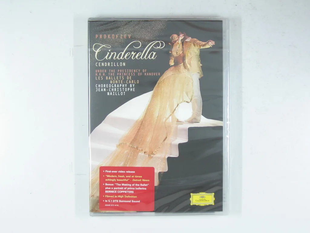Copertina di Cinderella