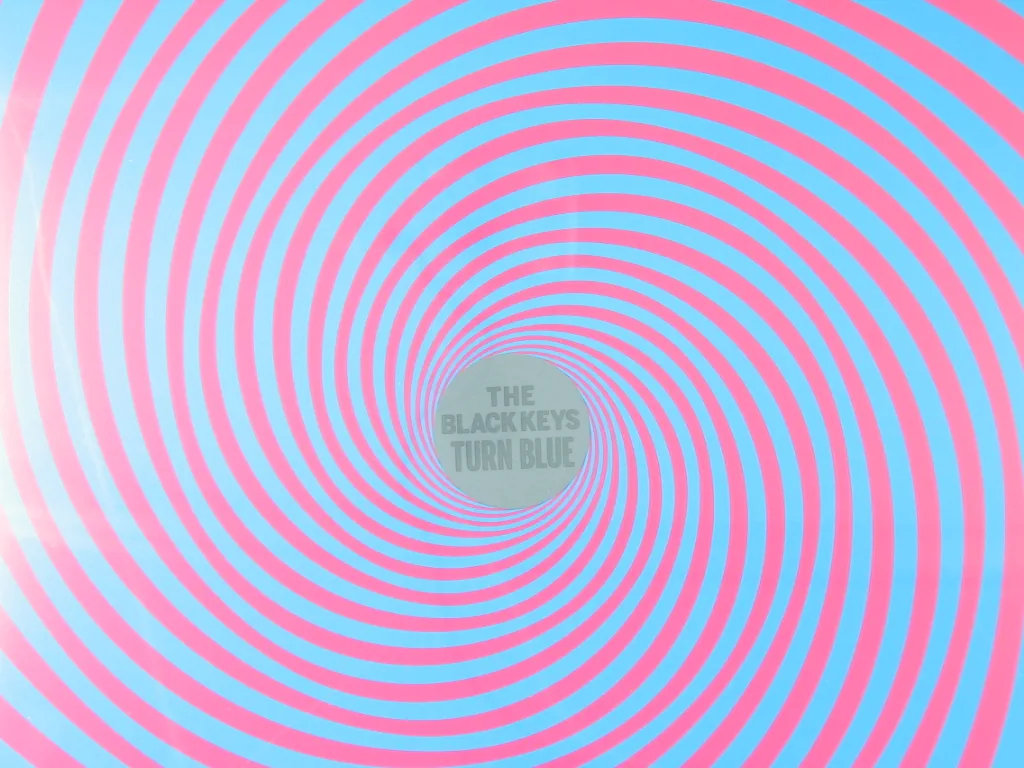 Copertina di Turn Blue