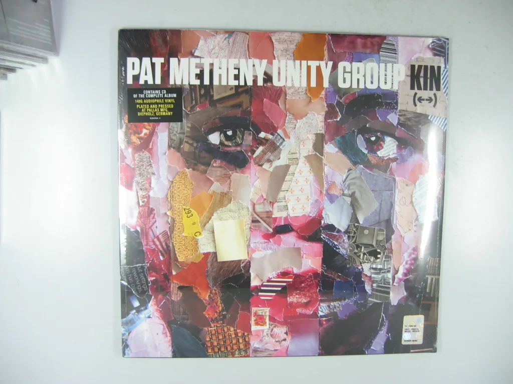 Copertina di Kin