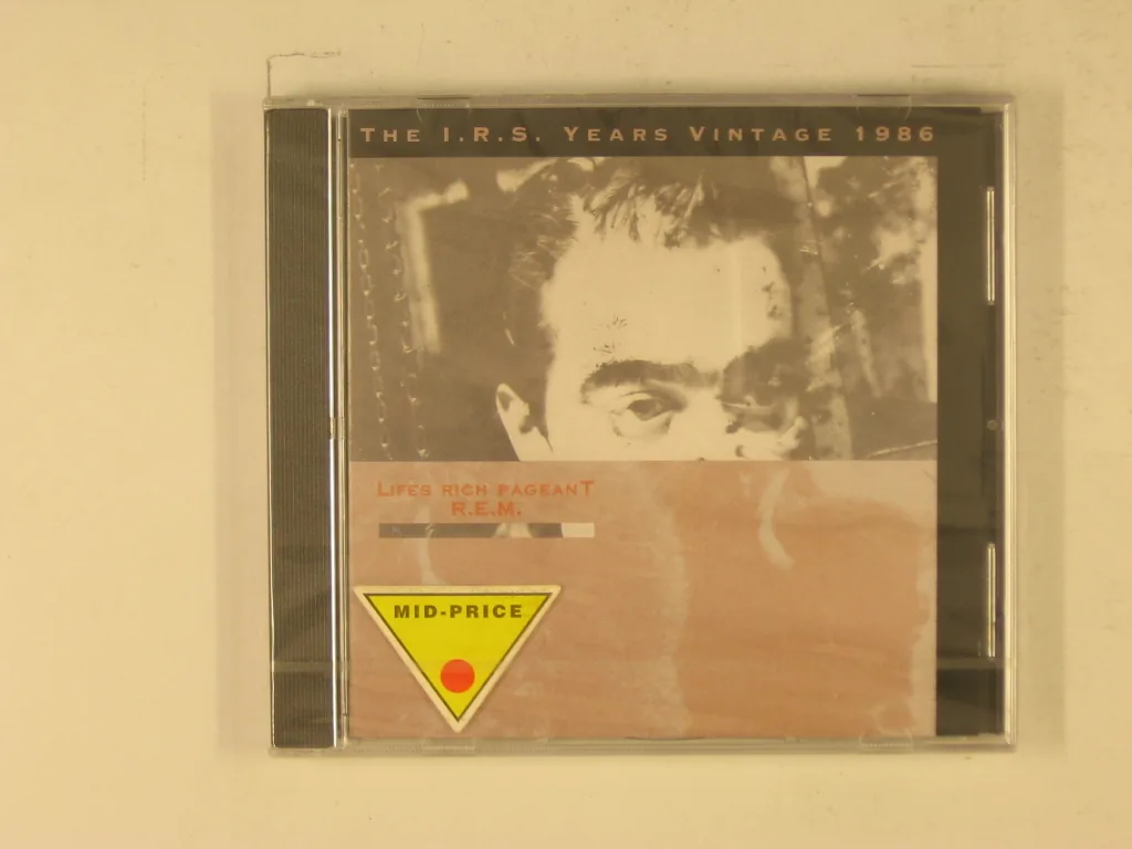 Copertina di Lifes Rich Pageant