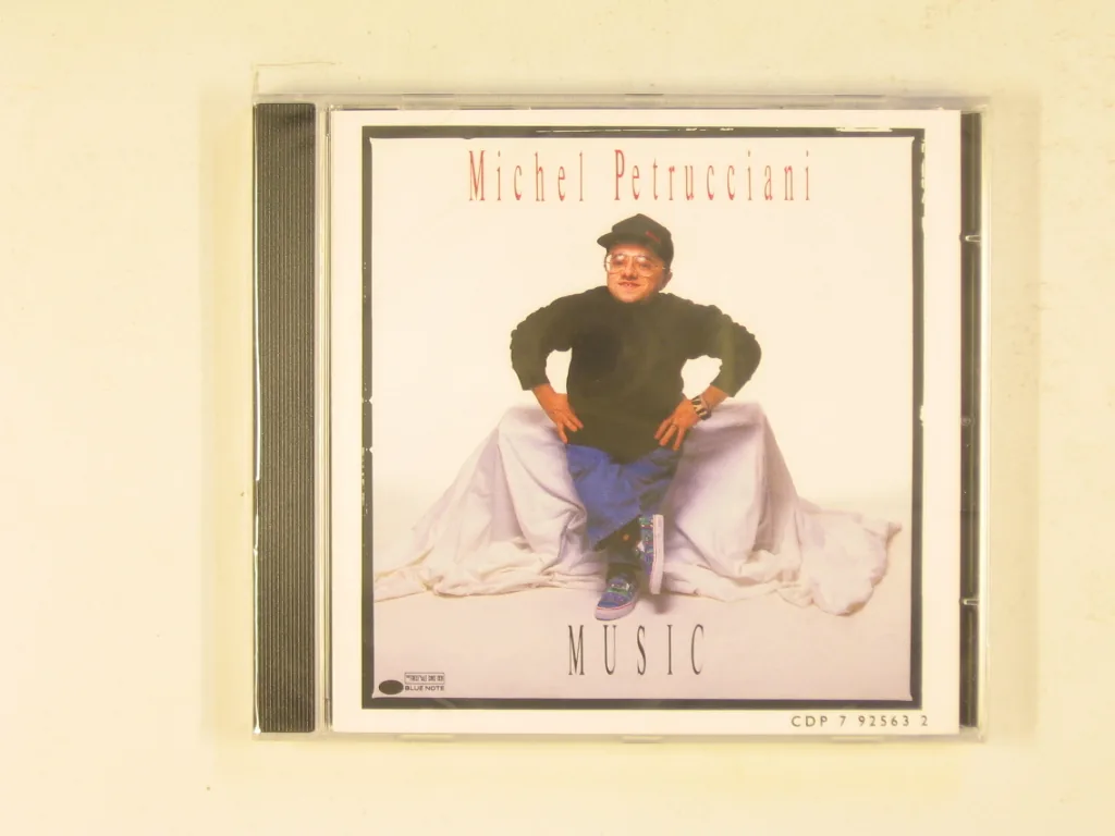 Copertina di Music