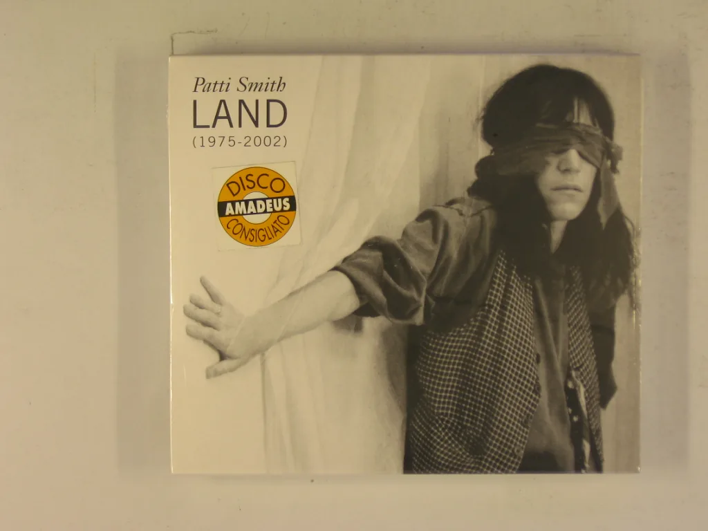 Copertina di Land (1975-2002)