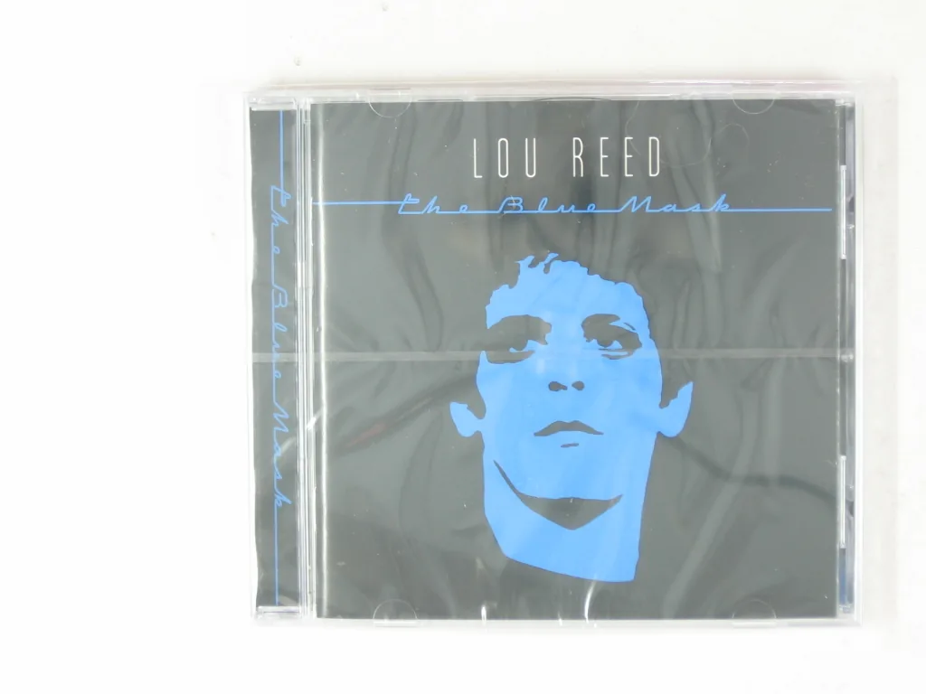 Copertina di Blue Mask