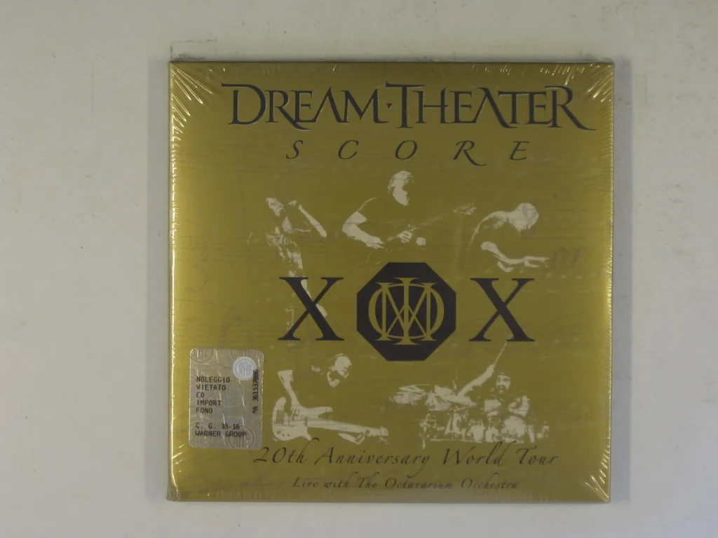 Copertina di Score - 20th Anniversary World Tour - Live With Th