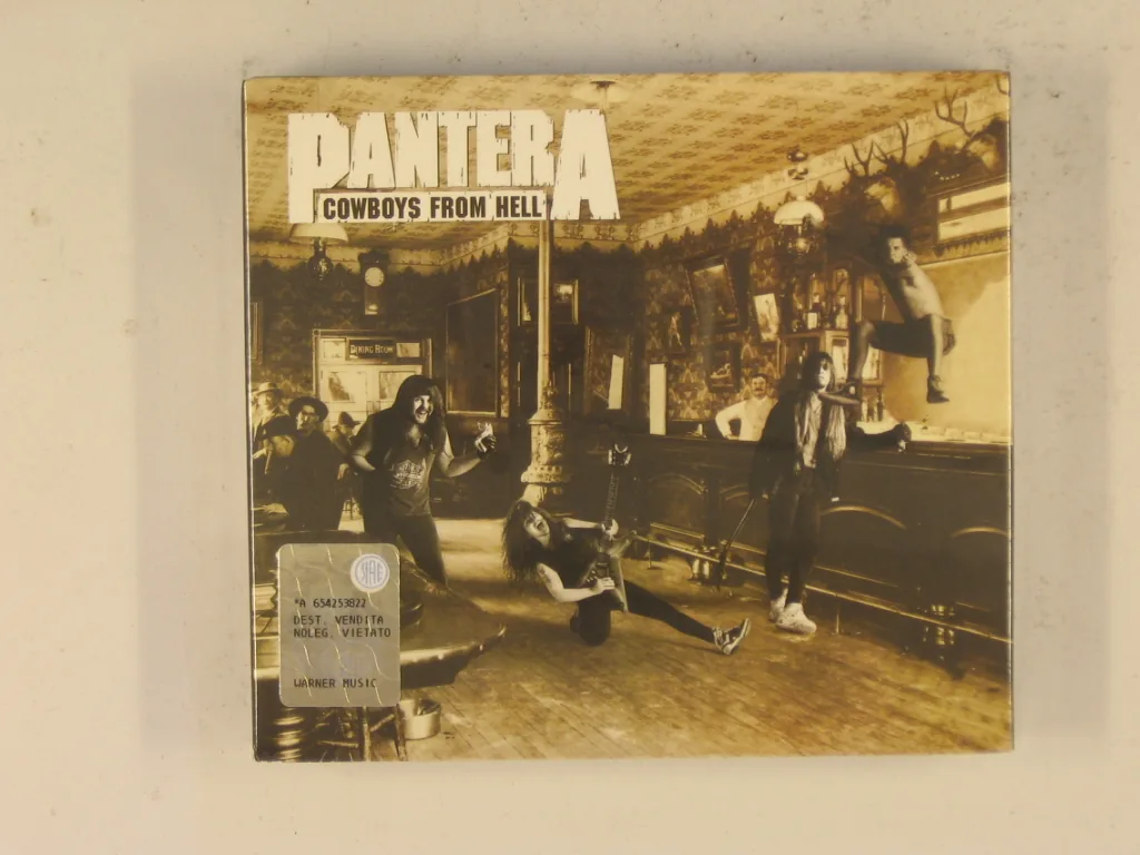 Copertina di Cowboys From Hell