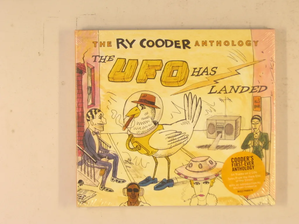 Copertina di The Ry Cooder Anthology/The Ufo Has Landed