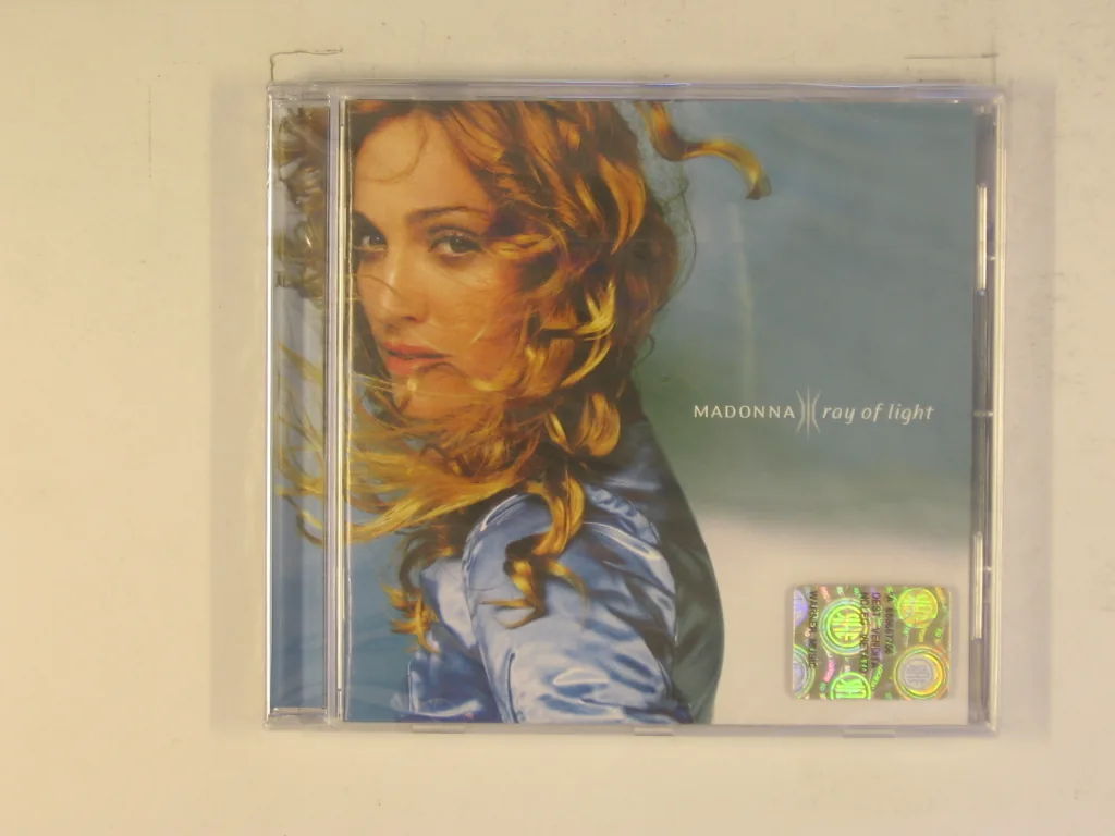 Copertina di Ray Of Light