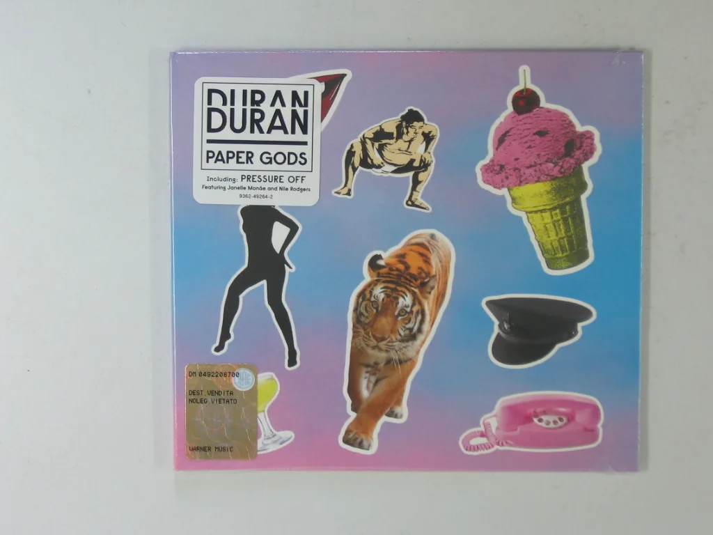 Copertina di Paper Gods