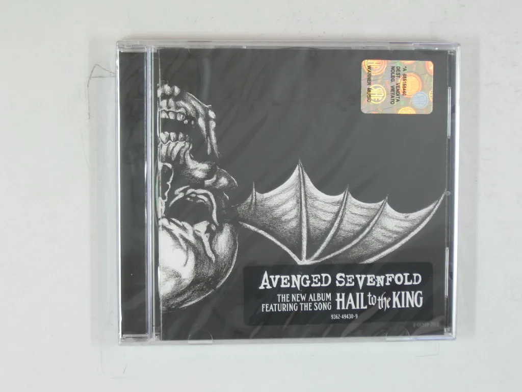 Copertina di Hail To The King