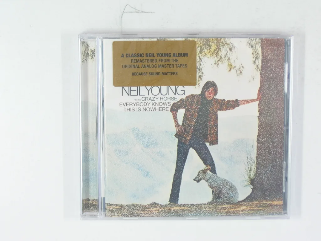 Copertina di Everybody Knows This Is Nowhere
