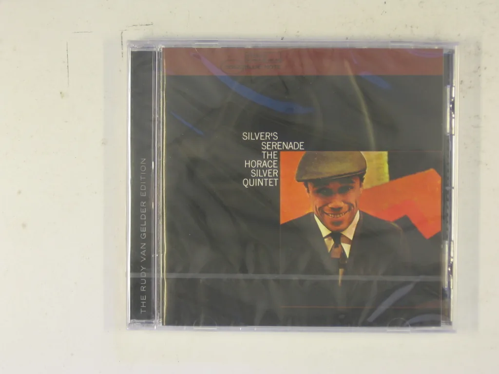 Copertina di Silver'S Serenade