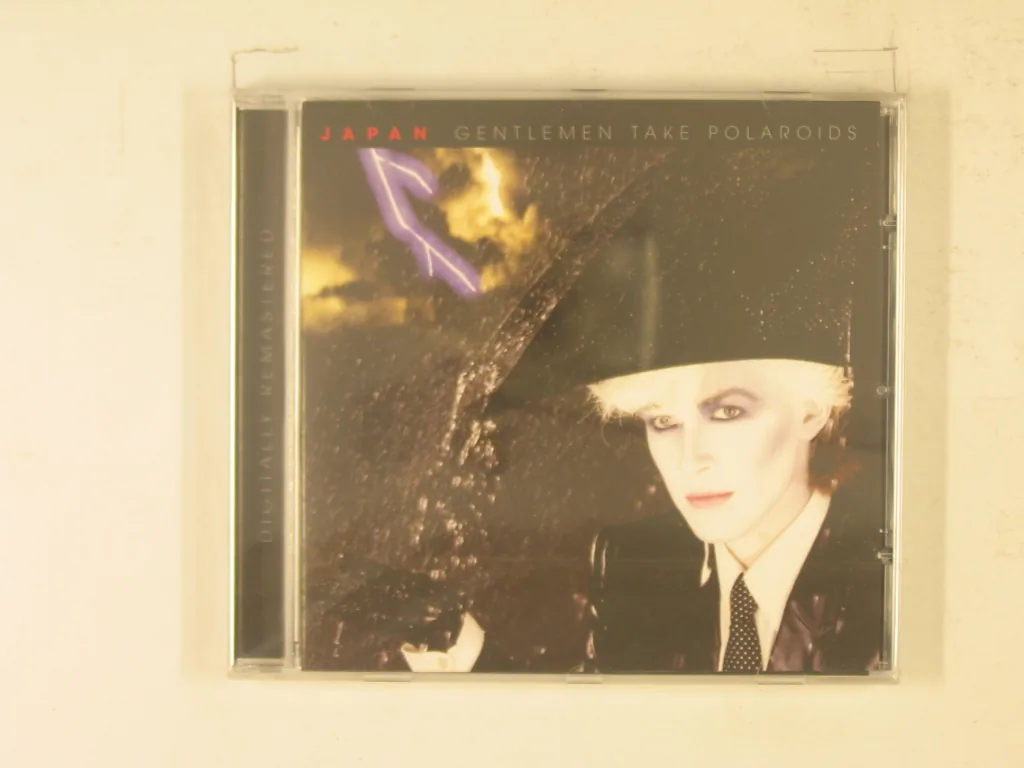 Copertina di Gentlemen Take Polaroids