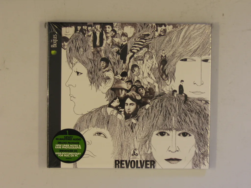 Copertina di Revolver