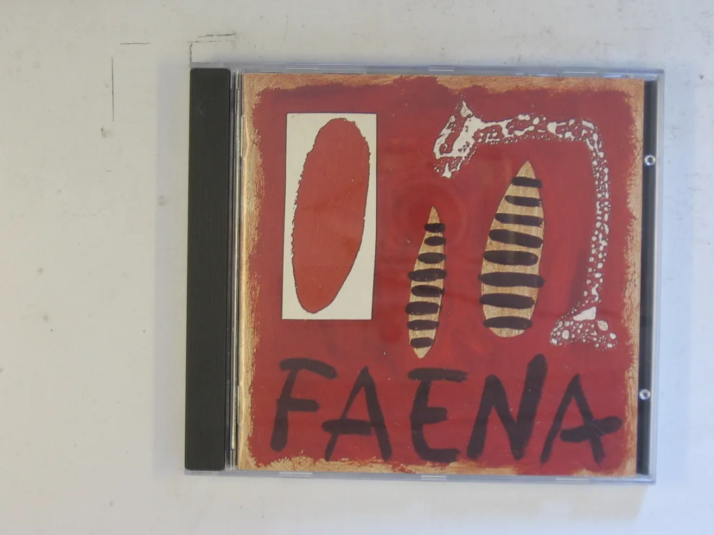 Copertina di Faena