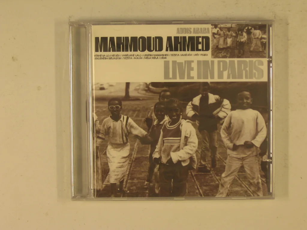 Copertina di Live In Paris