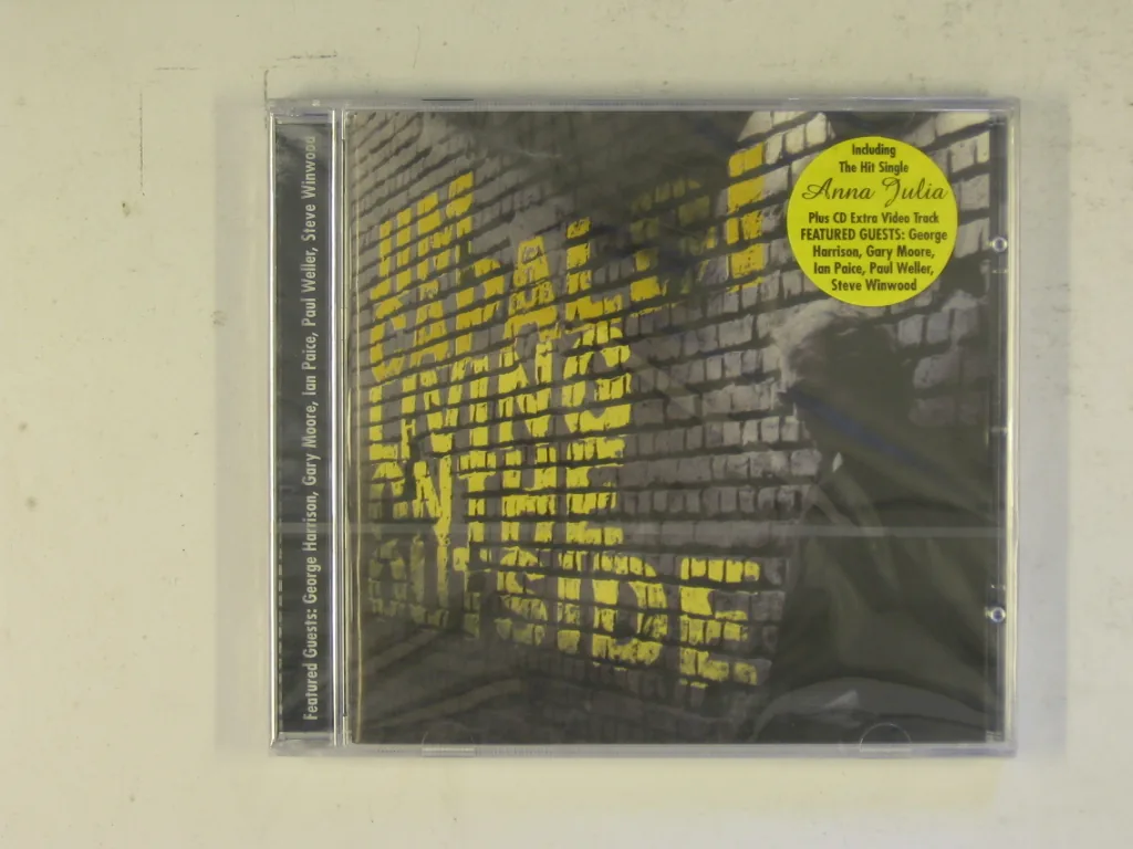 Copertina di Living On The Outside