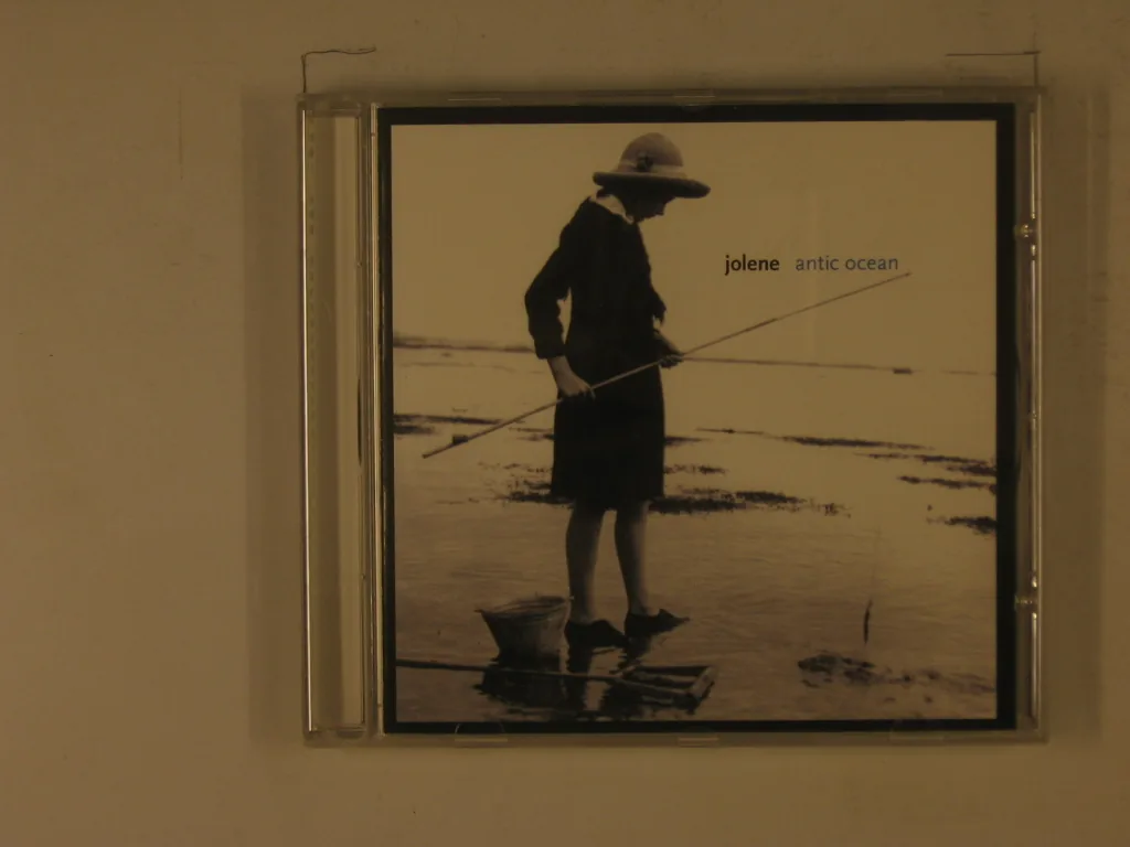 Copertina di Antic Ocean
