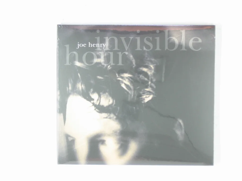 Copertina di Invisible Hour