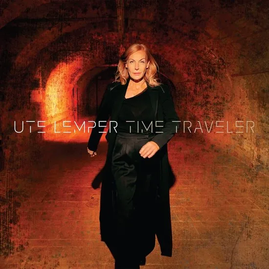Copertina di Time Traveler