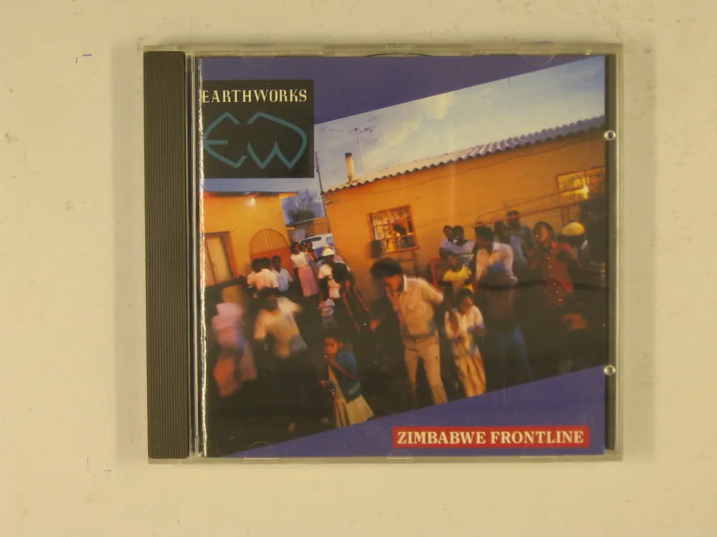 Copertina di Zimbabwe Frontline