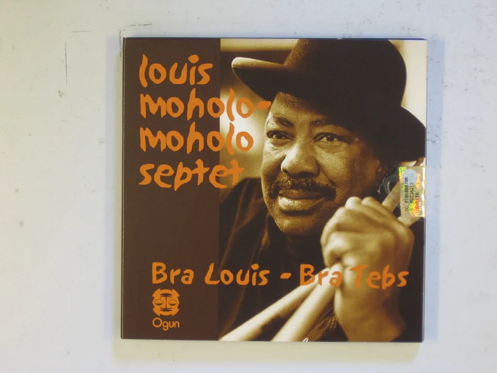 Copertina di Bra Louis-Bra Tebs