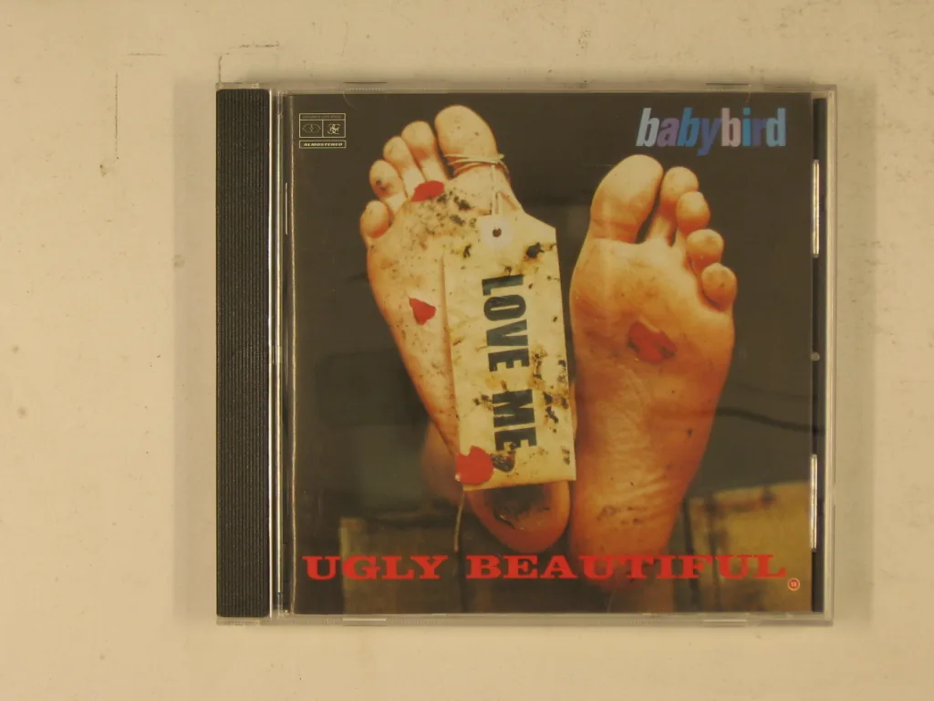 Copertina di Ugly Beautiful