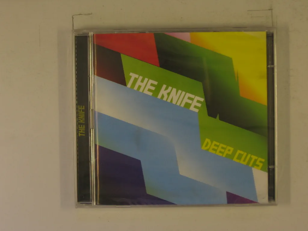 Copertina di Deep Cuts