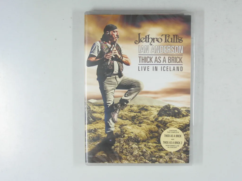 Copertina di Thick As A Brick Live In Iceland
