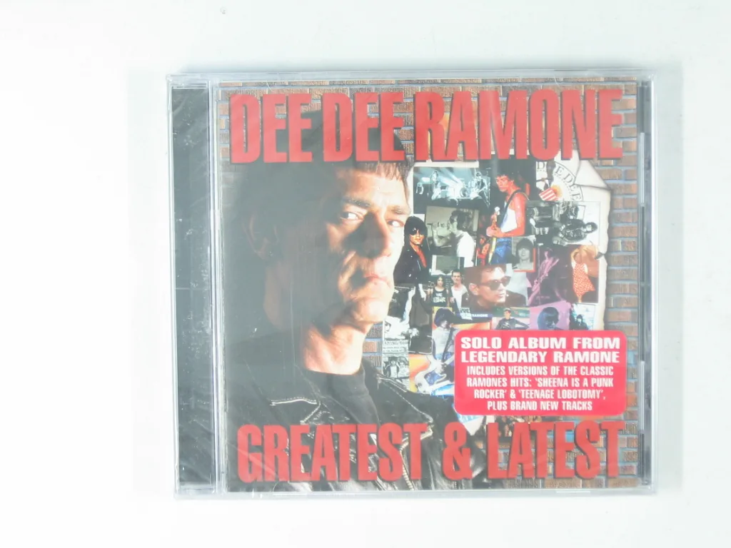 Copertina di Greatest & Latest