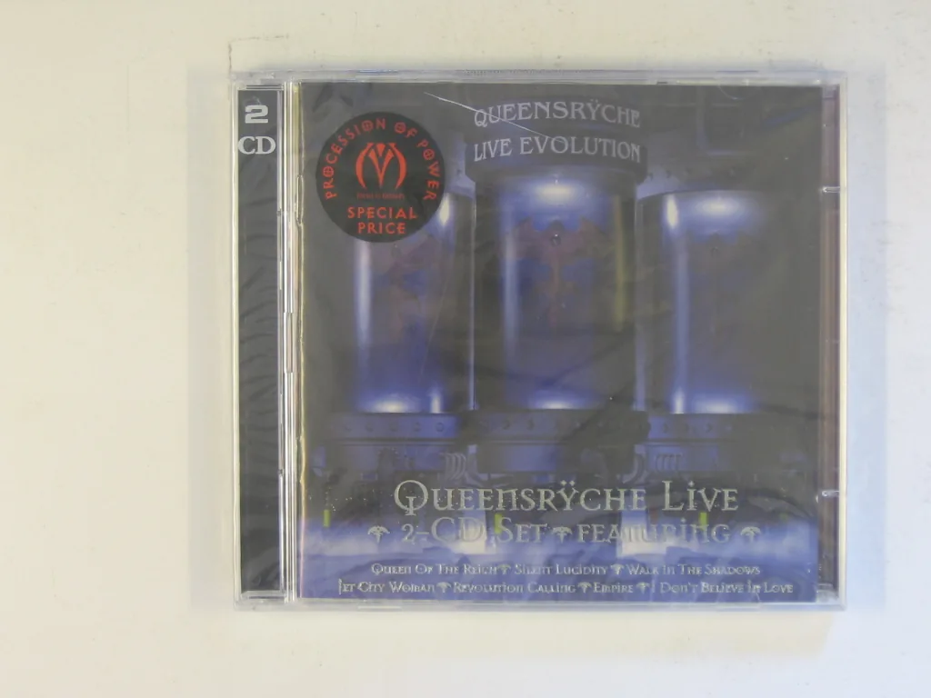 Copertina di Live Evolution