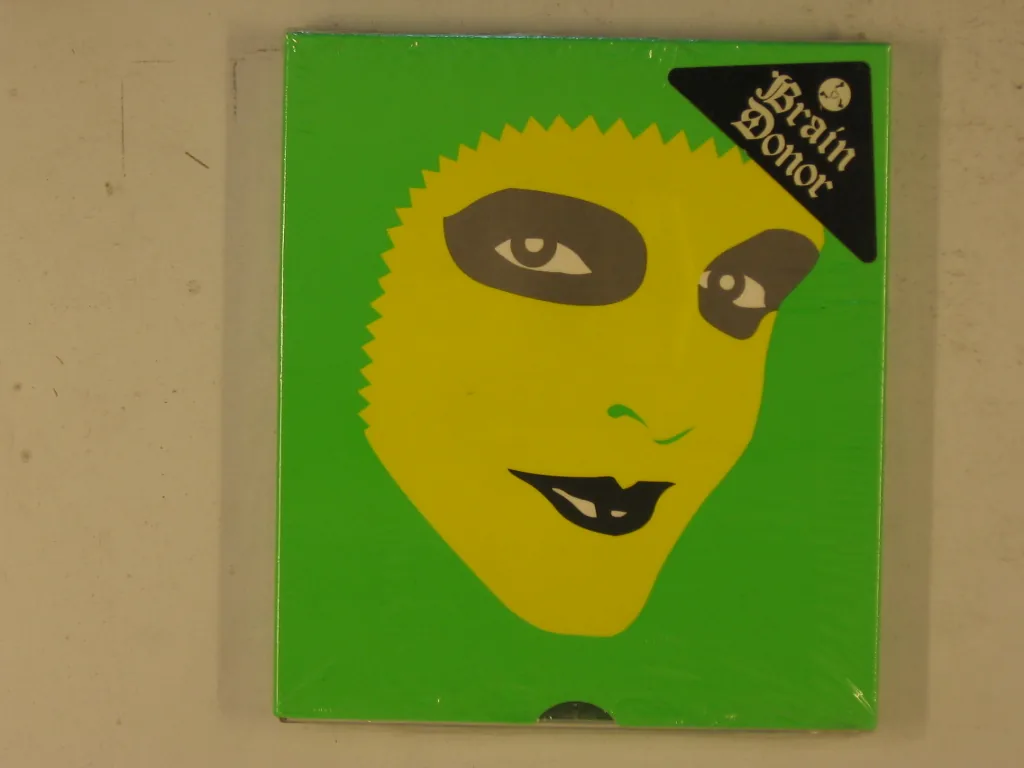 Copertina di Love Peace & Fuck