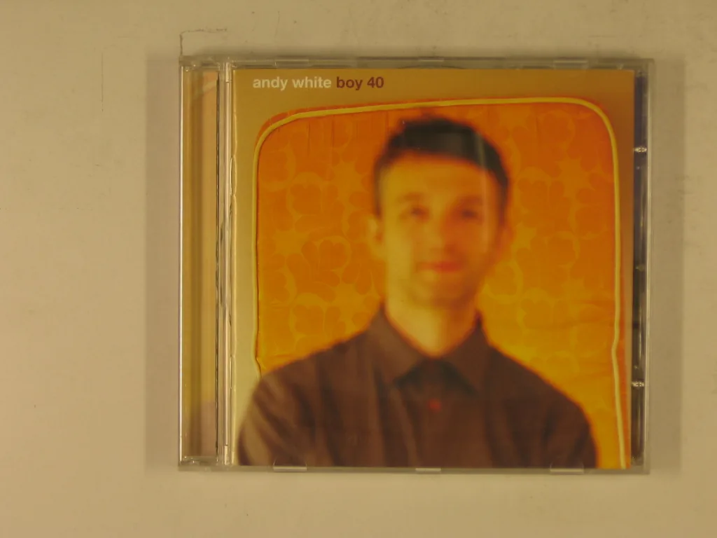 Copertina di Boy 40