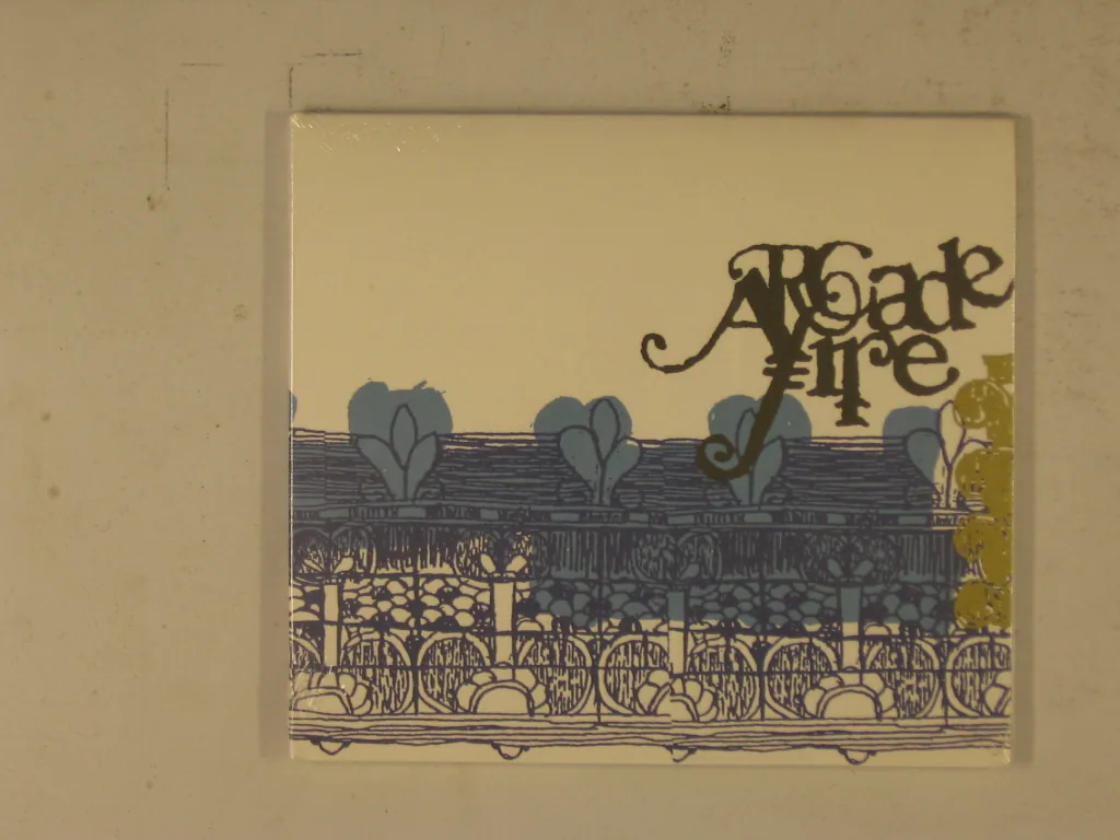 Copertina di Arcade Fire