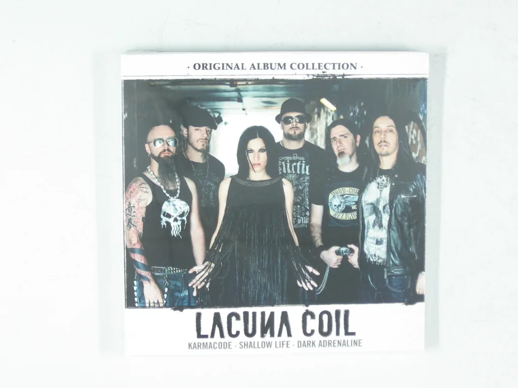 Copertina di Karmacode-Shallow Life-Dark Andrenaline