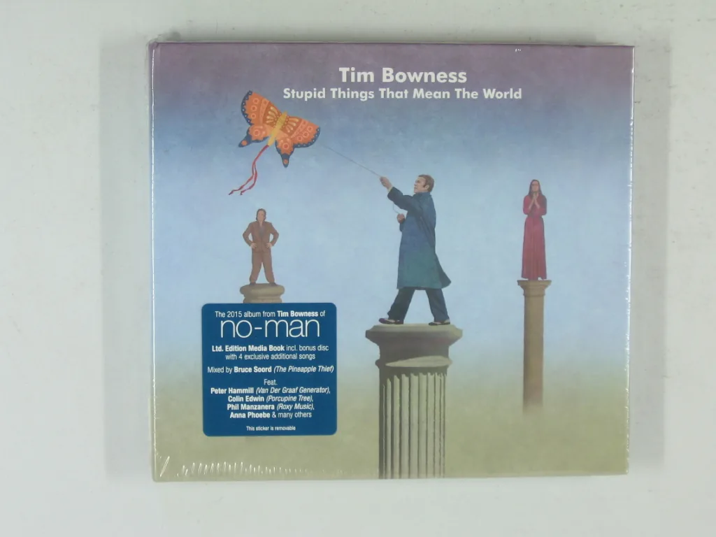 Copertina di Stupid Things That Mean The World