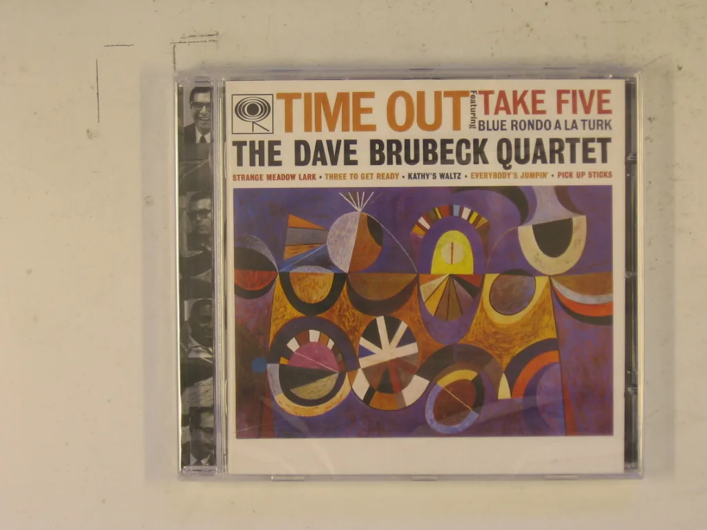 Copertina di Time Out