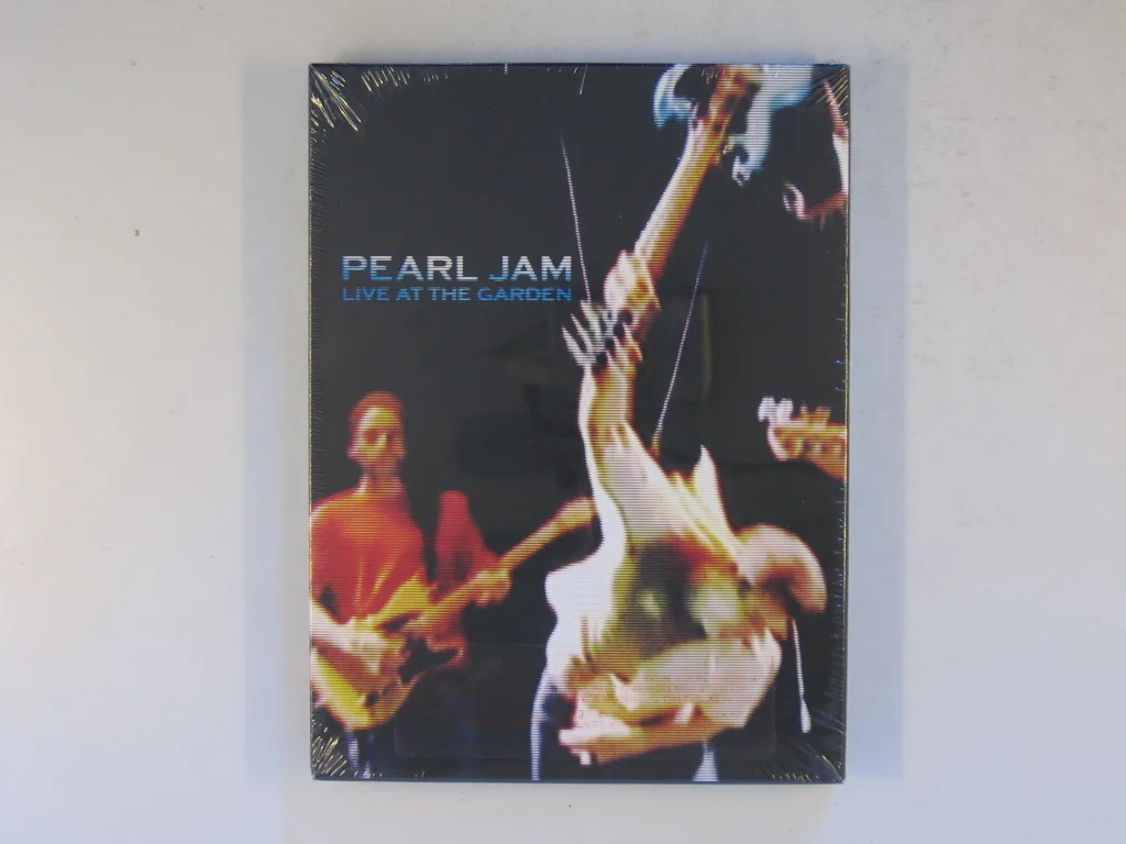 Copertina di Live At The Garden
